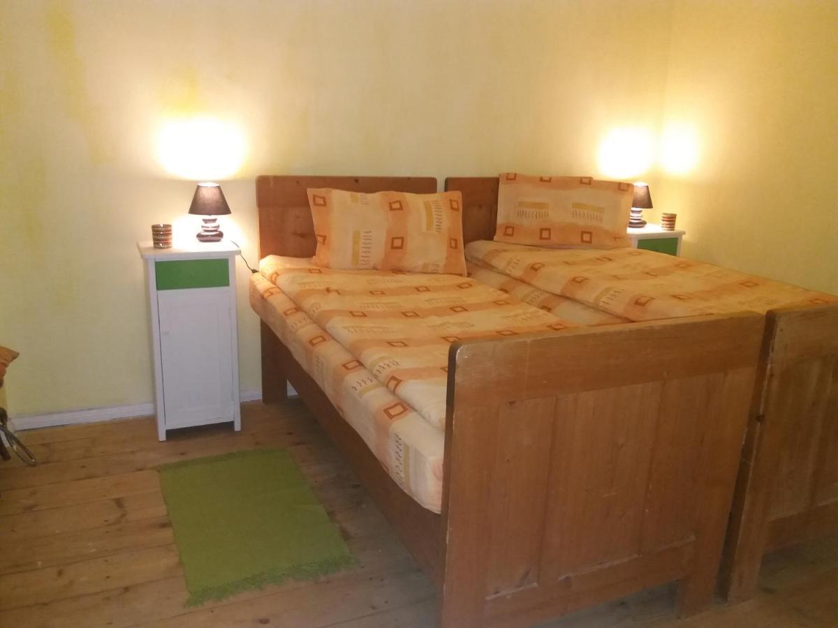 Апартаменты Apartament La Poteca Ursului Буштени Экстерьер фото
